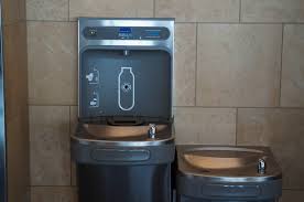 SRHS Gushes Over New Water Fountain