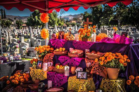 Come and Celebrate Día de los Muertos