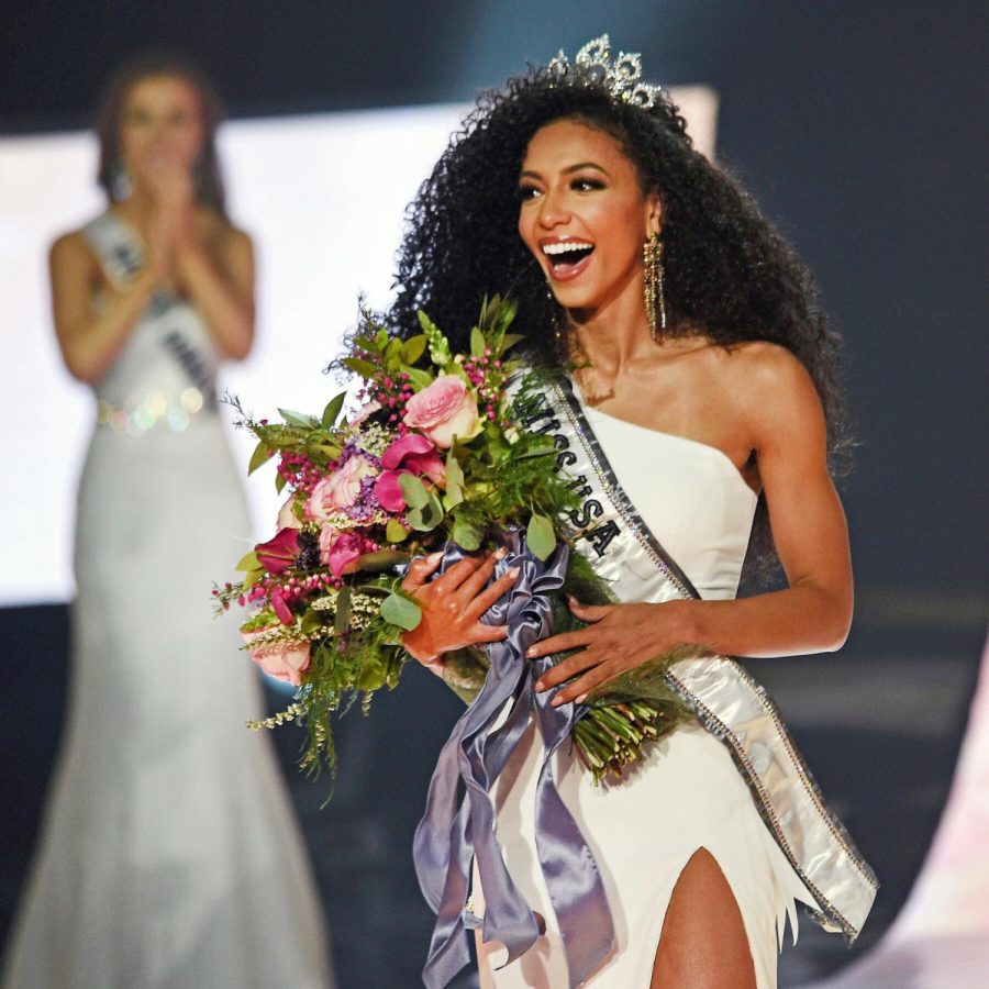 Cheslie after being crowned as Miss USA in 2019