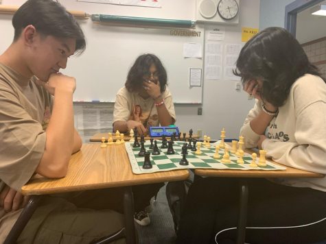 Chess Club in action, Photo Courtesy of: Diego Serna