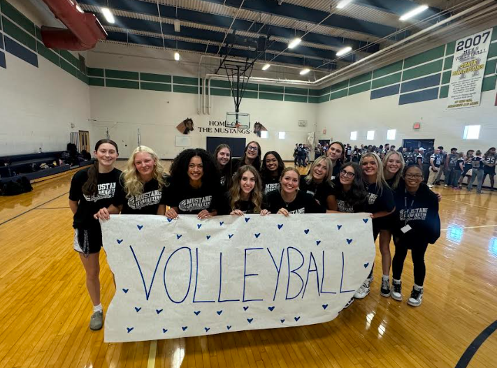 SRHS Volleyball team ready for Prep Rally  