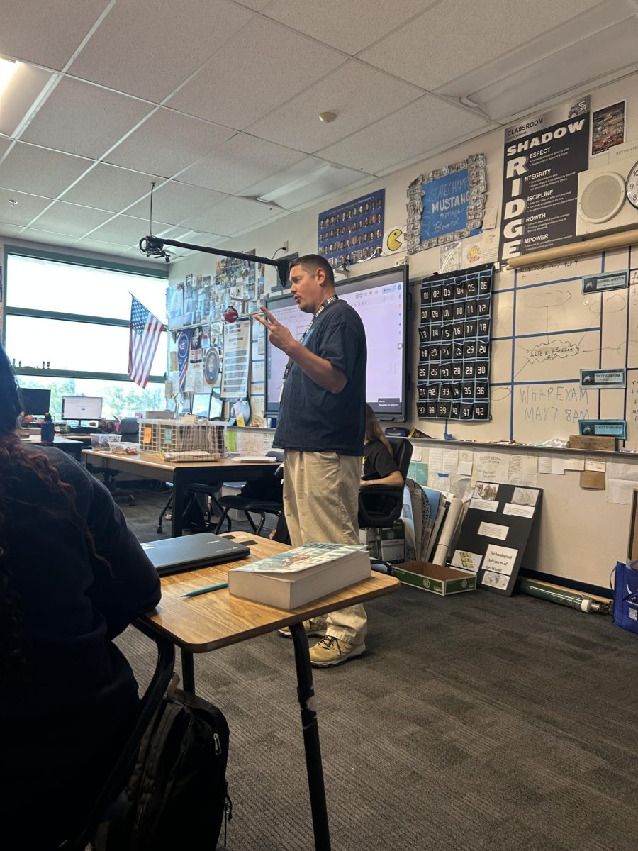 Mr. Pack teaching his Dual enrollment history class