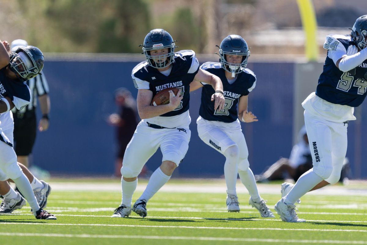 Stephen Dyke running the ball.