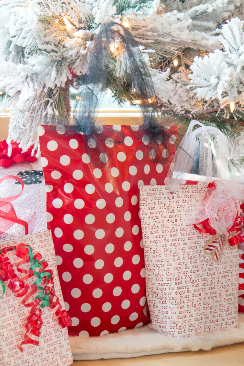 Winter wishes presents